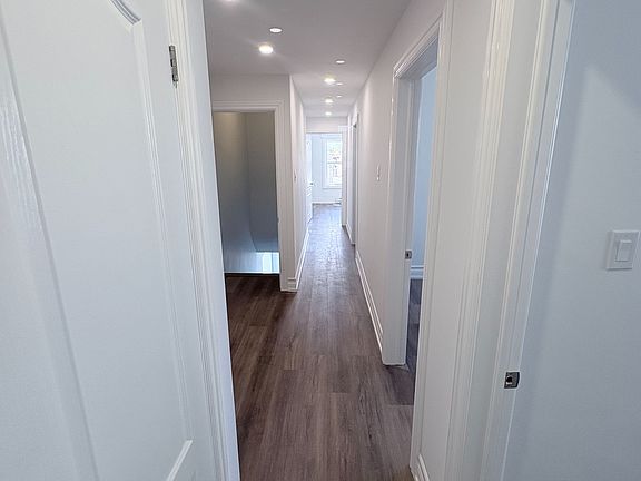 3rd image of 10 Ross St #2