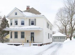 24 Woods Ln, Ipswich, MA 01938