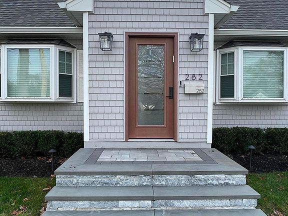 3rd image of 282 Berger Ave