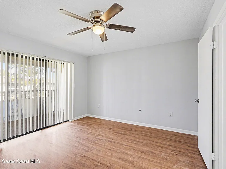 1515 Huntington Ln #128 — Photo 12
