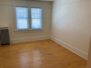 2205 N Farwell Ave #11, Milwaukee, WI 53202