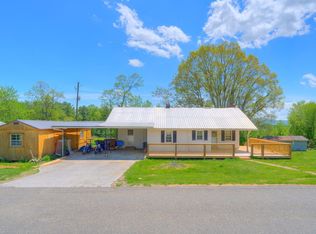 5786 Alum Spring Rd, Pulaski, VA 24301