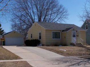 809 18th St SW, Austin, MN 55912