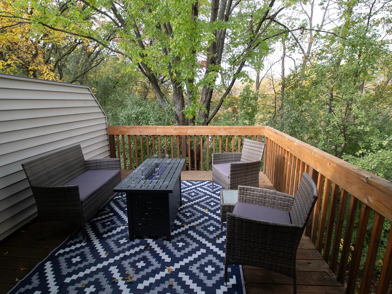 2 bed, 1304 sqft, $2,163 — Photo 4