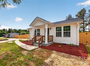 622 W Catawba Ave, Mount Holly, NC 28120
