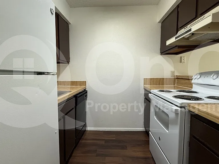 410 Bryan St #10 — Photo 9
