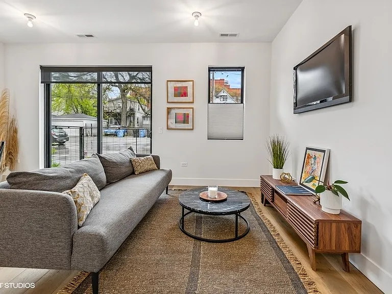 1847 N Humboldt Blvd #306 — Photo 6