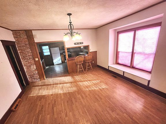 5th image of 509 S Ash St