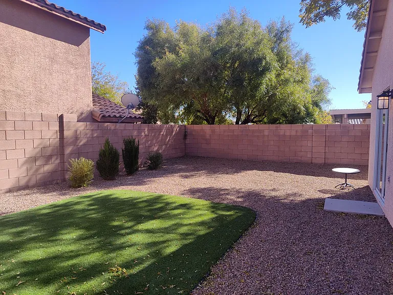 520 Bernini St — Photo 26