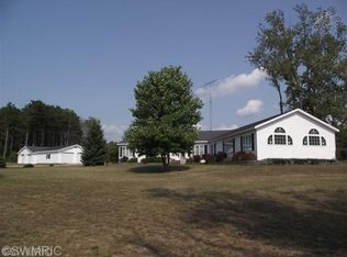 10913 N Lasalle Rd, Manistee, MI 49660