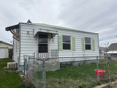645 3rd St E, Huntington, OR, 97907