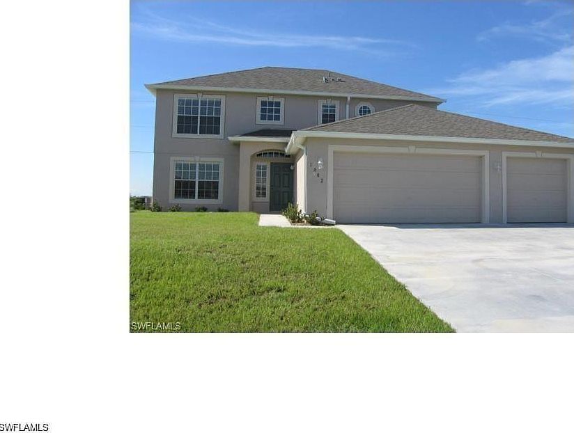 1st image of 1002 NE 15th St