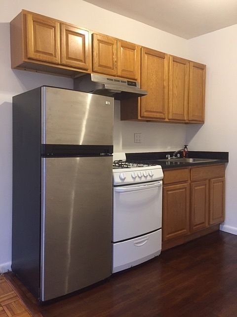 1st image of 648 6th Ave APT 5