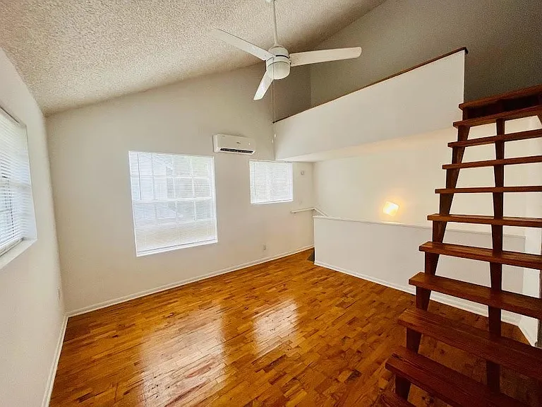 2573 Trapp Ave #B — Photo 17