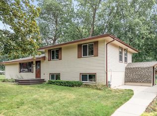2630 Mayer Ln E, Saint Paul, MN 55119