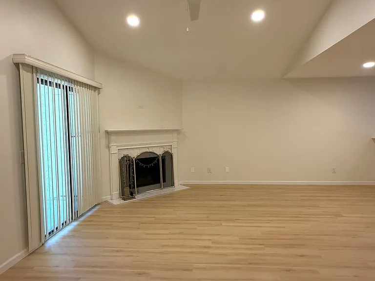 96 Mathews Dr #55 — Photo 5