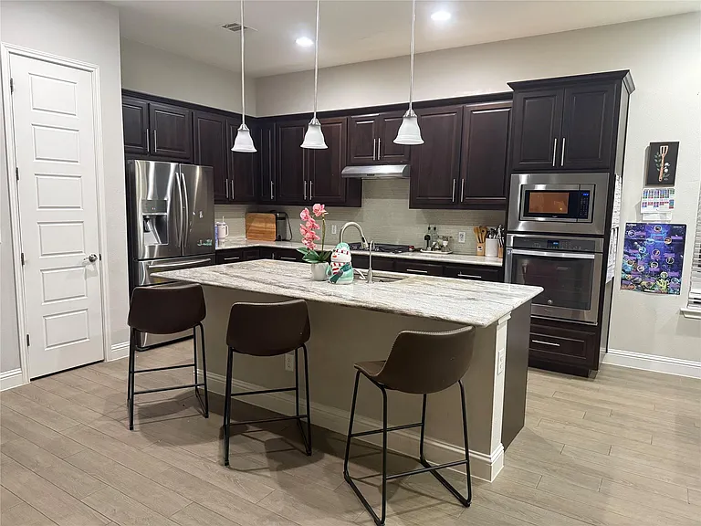 14716 Iveans Way — Photo 10