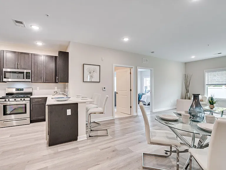292 Central Ave — Photo 1
