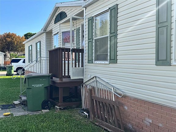 2nd image of 220 NE 12th Ave Lot 182
