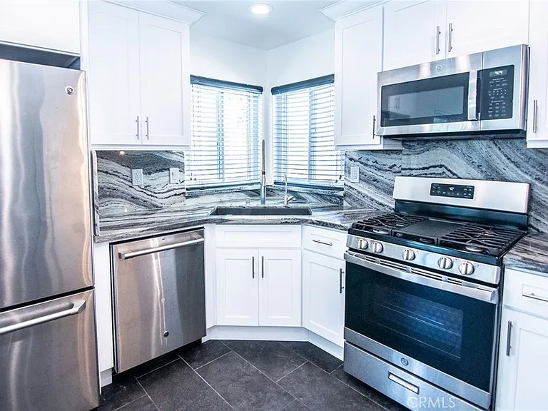 8585 Moody St — Photo 12