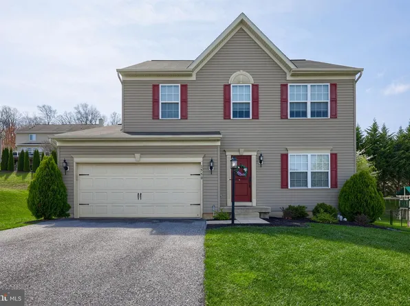 1550 Pleader Ln, York, PA 17402