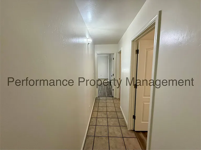 4310 Almond Grove Ln — Photo 8