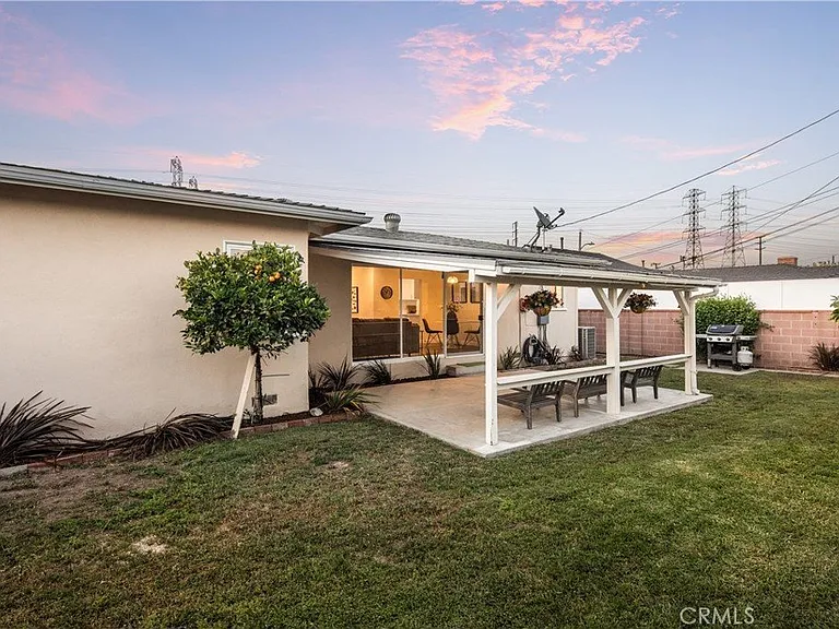 6430 Denmead St — Photo 2