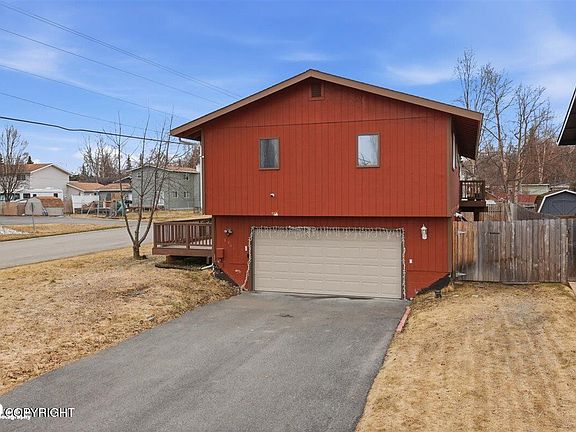 3rd image of 8401 Stacey Cir