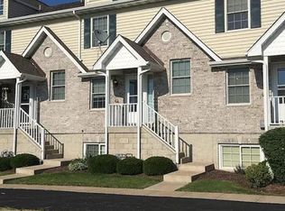 426 Grainger Ln, Cortland, IL