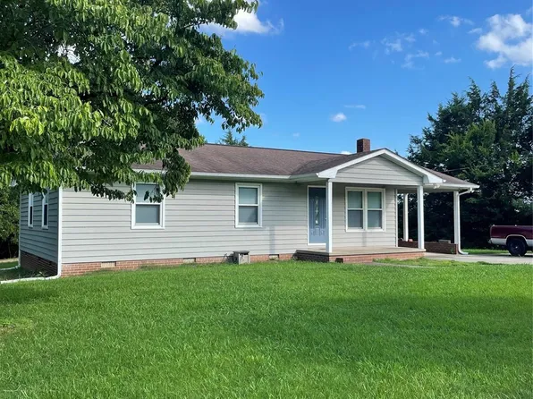 28518 Flint Ridge Rd, Albemarle, NC 28001