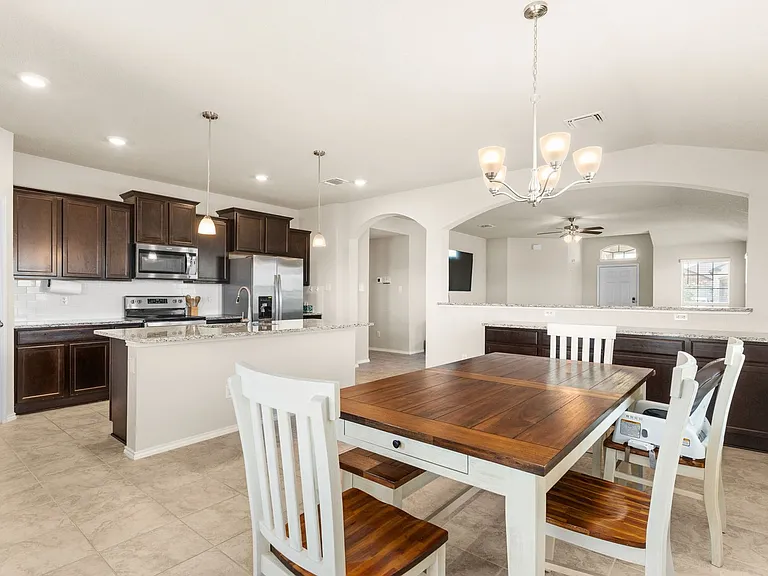2416 Elba Dr — Photo 5