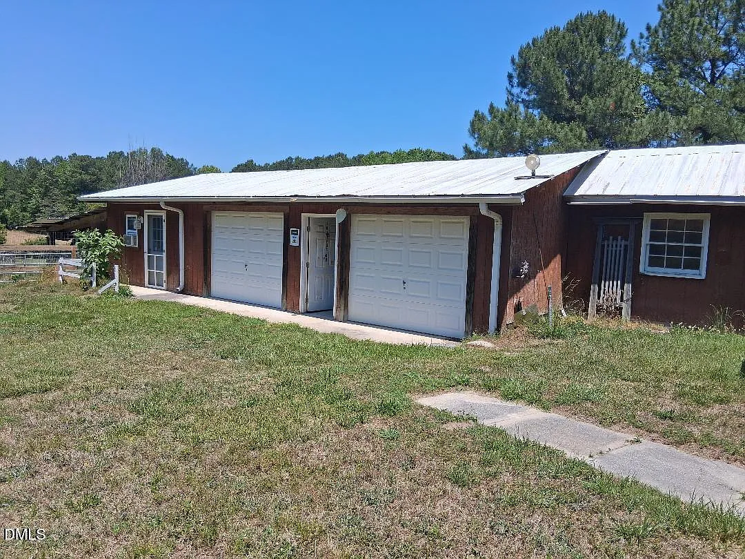 Building Photo - 20 Rus Dr