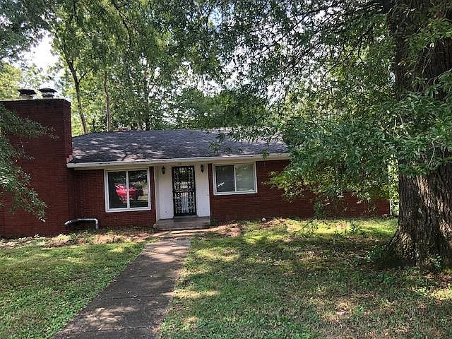 2nd image of 301 Mitchell Ave