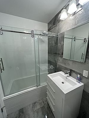 5th image of 1875 Lexington Ave #5E