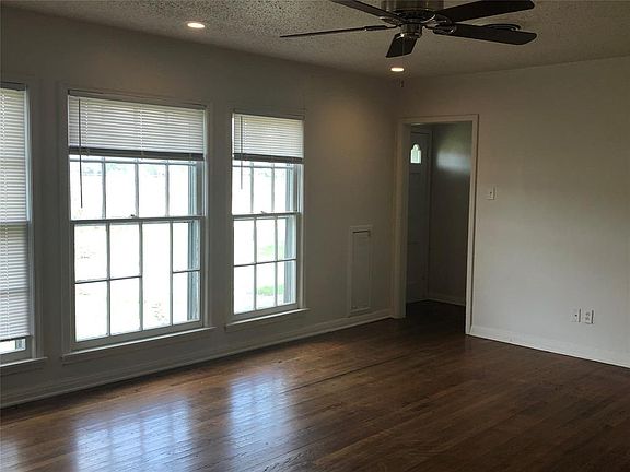 2nd image of 5817 Calmont Ave