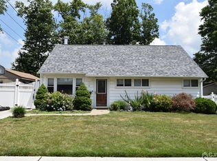 16 Parkerson Rd, Edison, NJ 08817