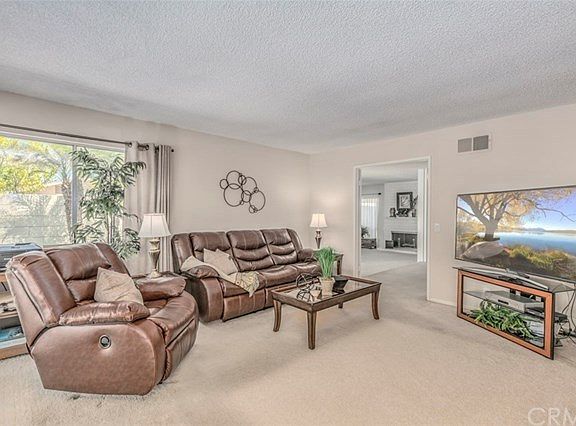 3rd image of 6503 E Calle Del Norte