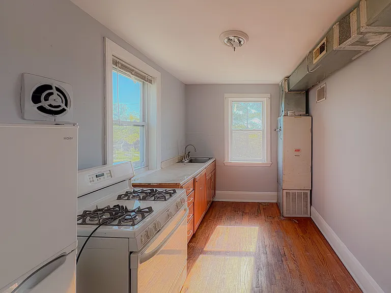 922 Calwell Rd #2 — Photo 10