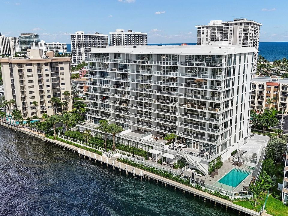 1st image of 407 N Riverside Dr #202