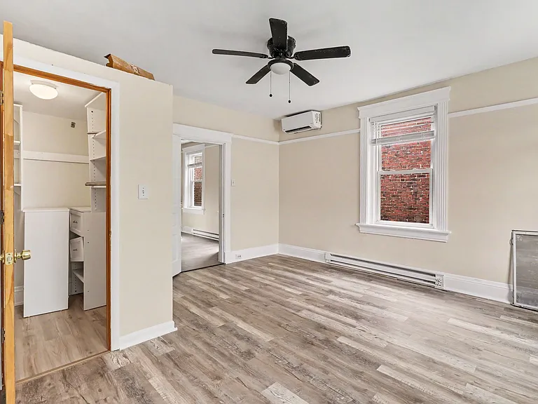2156 W Clifton Ave #2 — Photo 10