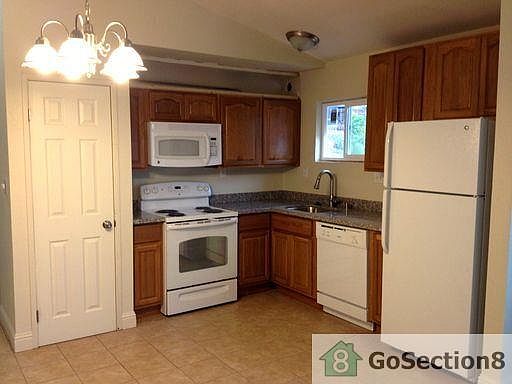 1st image of 8290 Macarthur Blvd