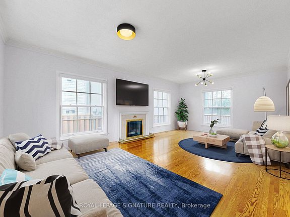 5th image of 24 Laureleaf Rd