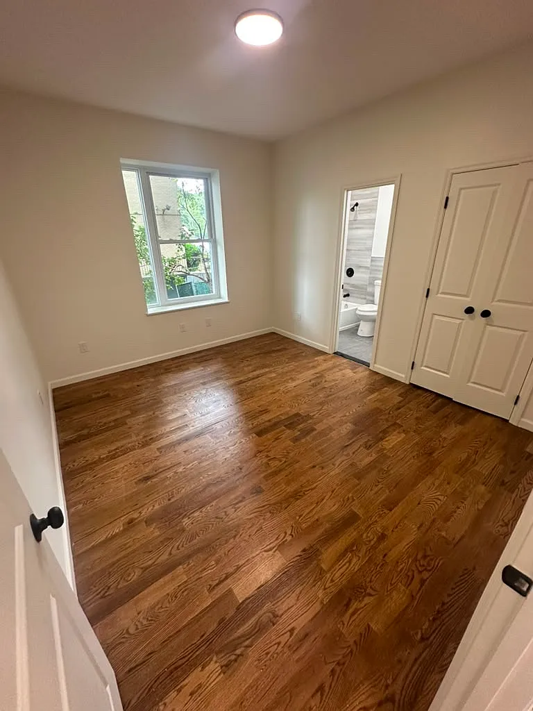 4 bed, $3,000 — Photo 4