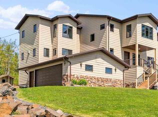 2701 E 8th St, Duluth, MN 55812