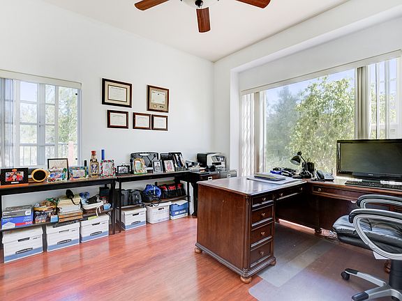 5th image of 8994 Blackhorse Dr