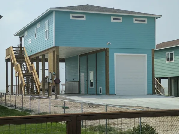 15 Belaire Dr, Rockport, TX 78382