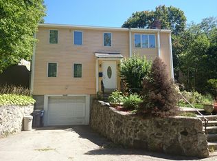 944 Vfw Pkwy, West Roxbury, MA 02132