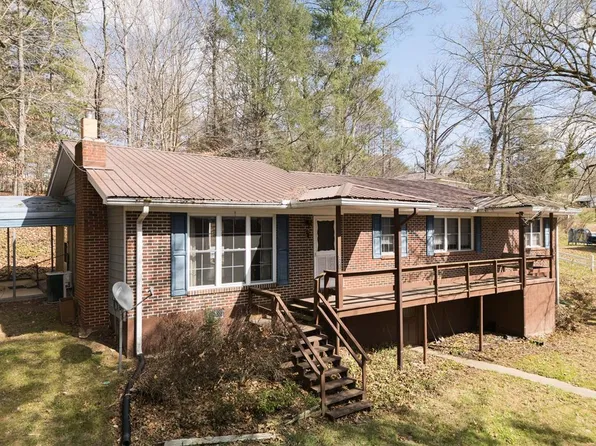 321 Kimsey St, Blairsville, GA 30512