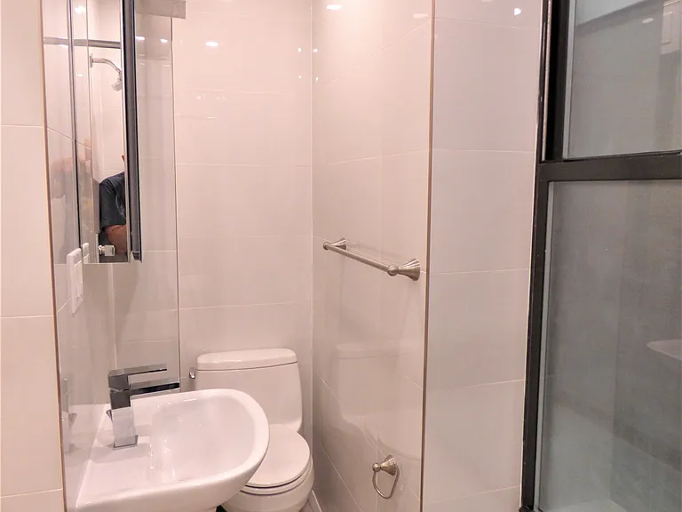 28 Leroy St #1 — Photo 6