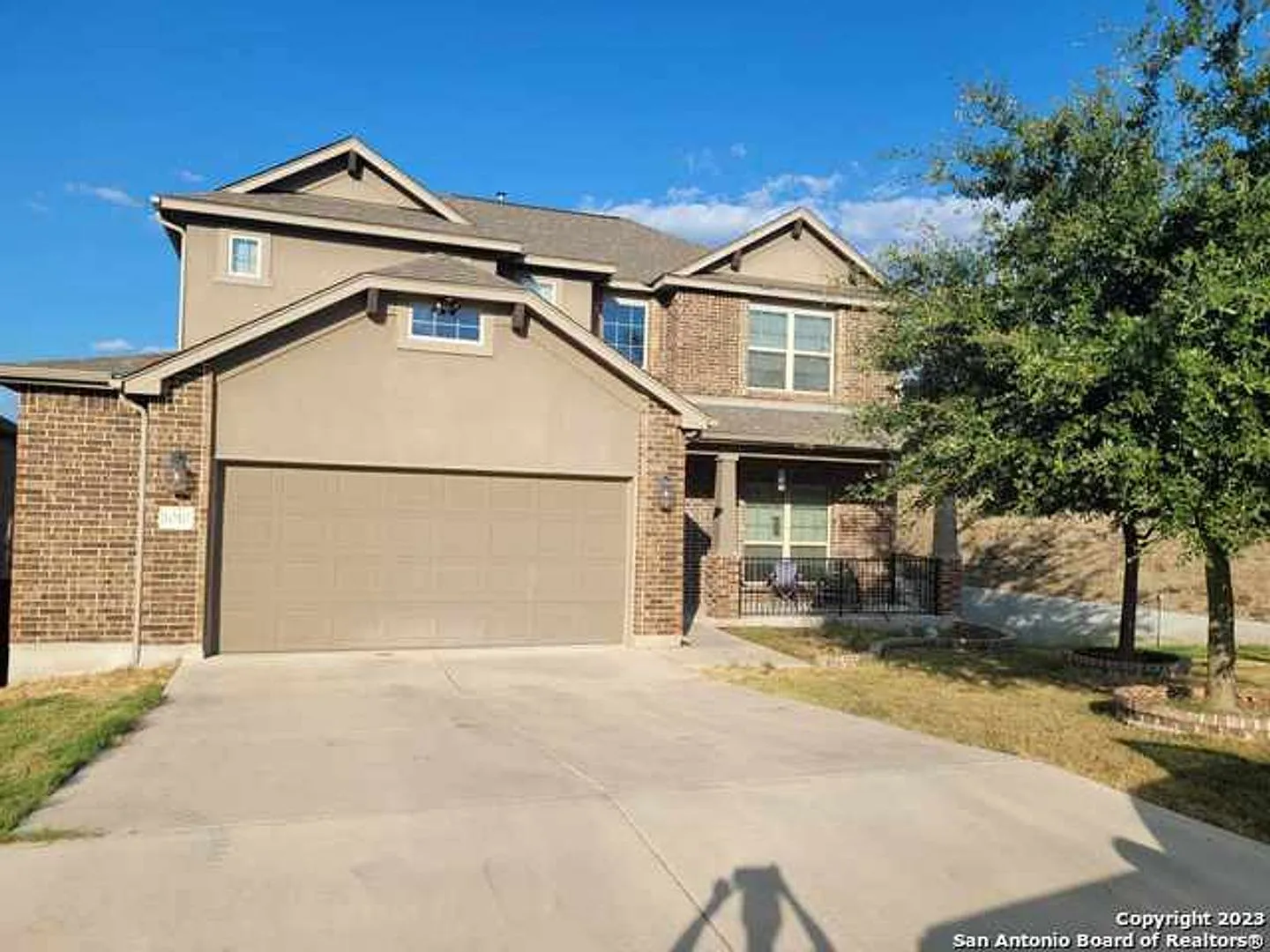 Fantastic Location ~ Convenient to Lackland, great restaurants ~ Room to Spread out! — Photo 1